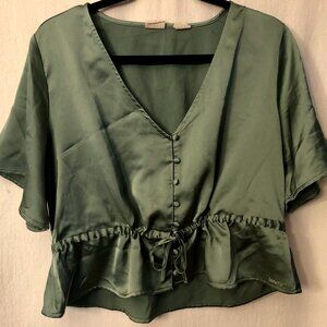 Levis Pretty Silky Blouse: Size M